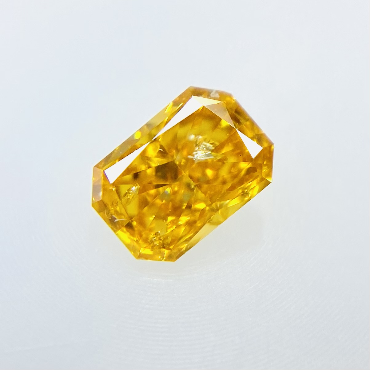 FANCY VIVID YELLOW ORANGE 0.166ct/RCT 【逸品】 57.0%OFF