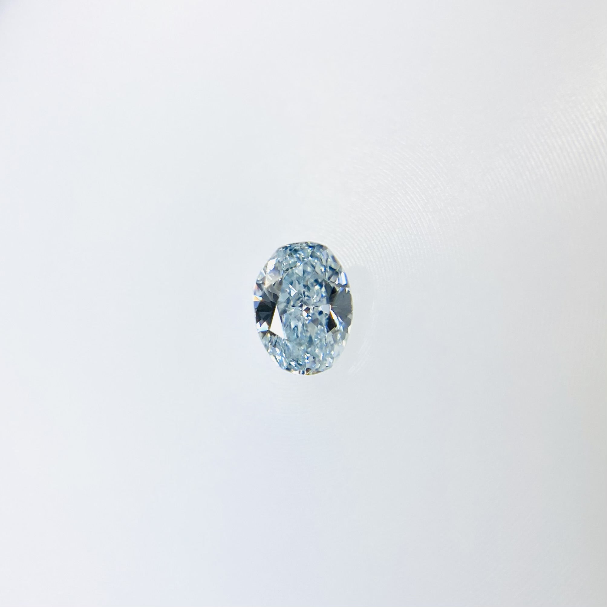 送料無料/プレゼント付♪ カメレオン！FANCY LIGHT GRAY GREEN 0.232ct