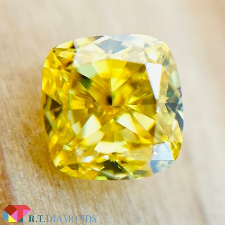 FANCY VIVID YELLOW 0.184ct X/RT2045/CGL-